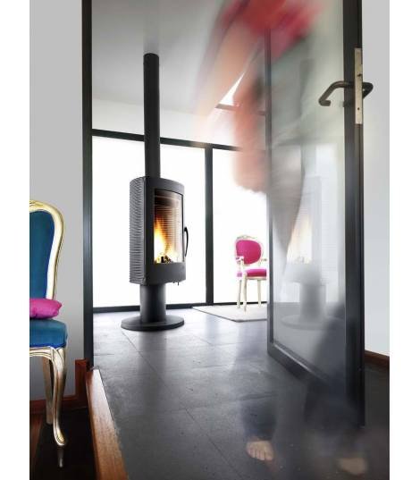 poele-a-bois-pharos-invicta-1.jpg